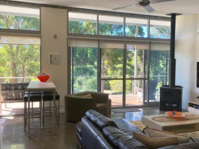 Moriarty Retreat - couple's luxe getaway
